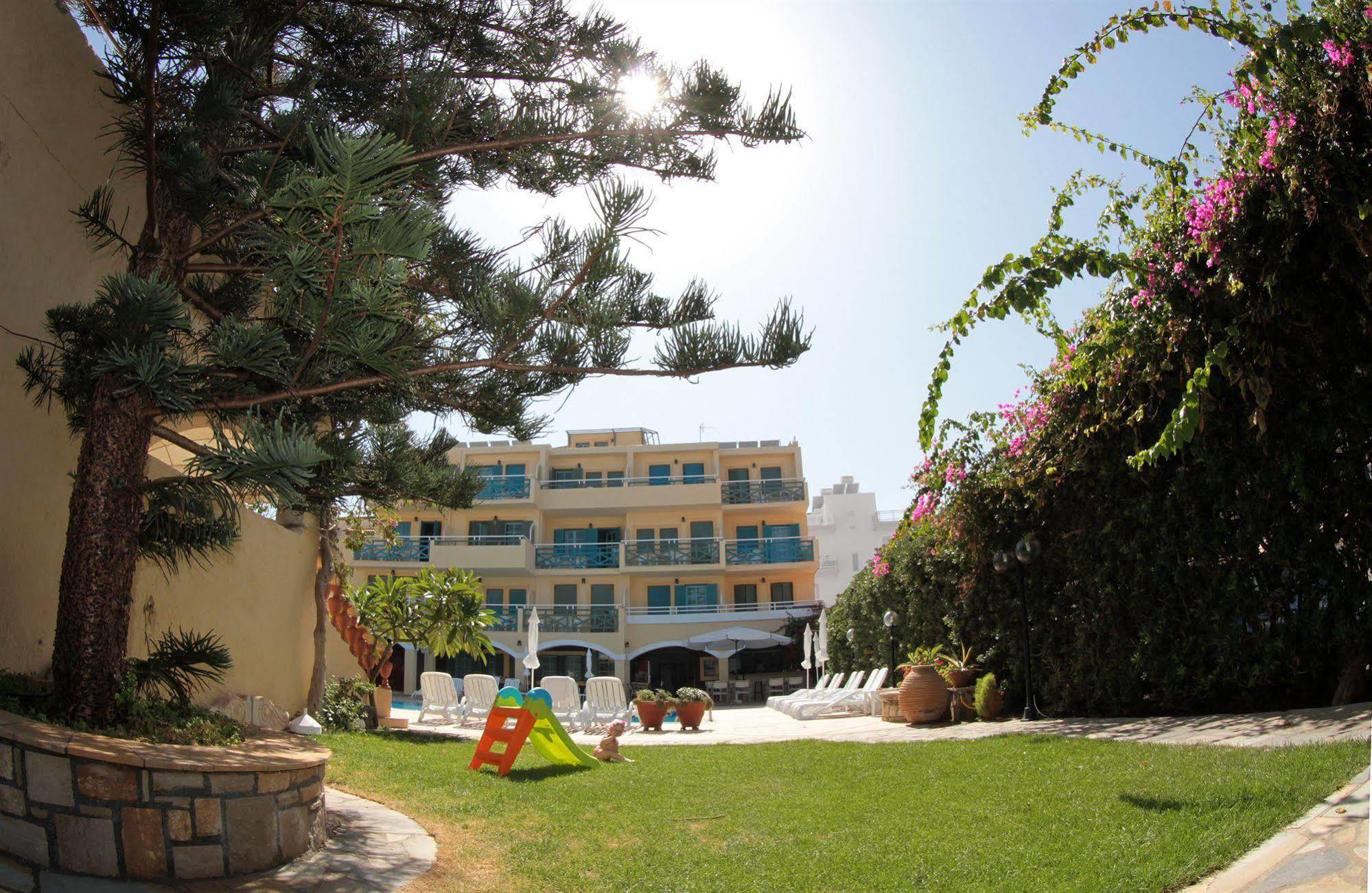 Petra Beach Hotel Herszonisszosz Kültér fotó